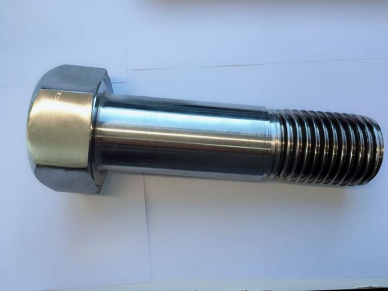 шестигранний болт