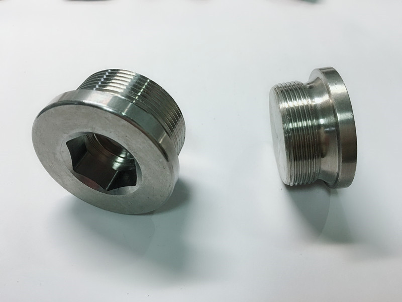 Кільцевий болт з нержавіючої сталі на замовлення з ключем ss