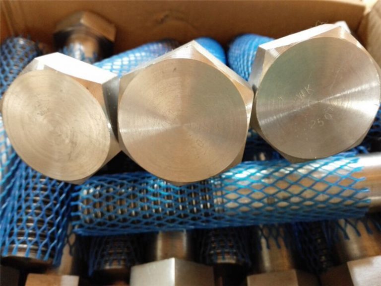 великі запаси механічних кріплень високої стійкості важкого шестигранного болта та гайки